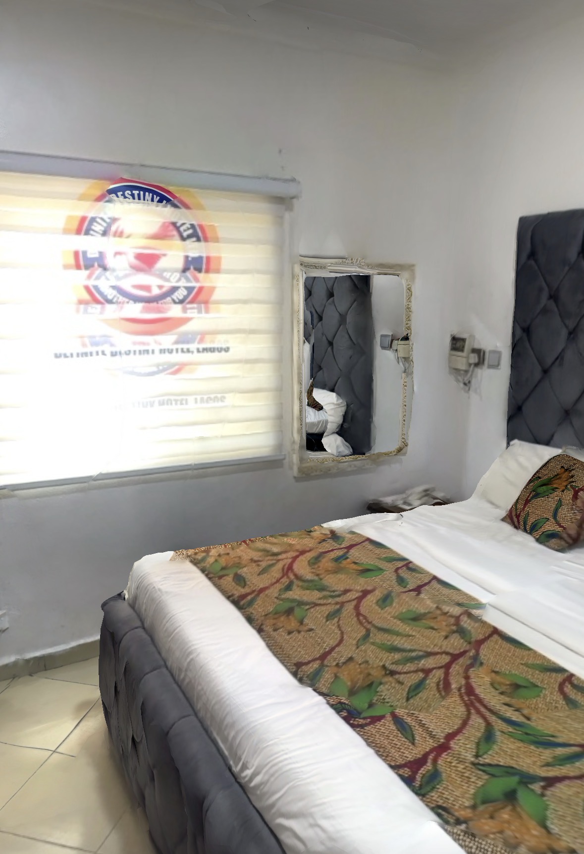 Modern style hotel room Gallery 1